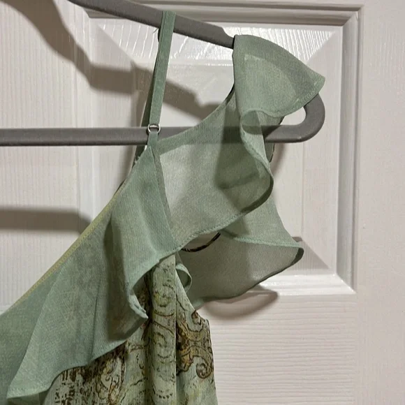 BCBGMAXAZRIA Dress Size 6 - Picture 3 of 5